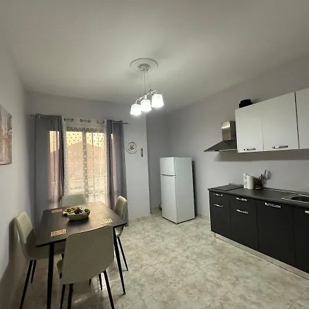Nunu's Tirana