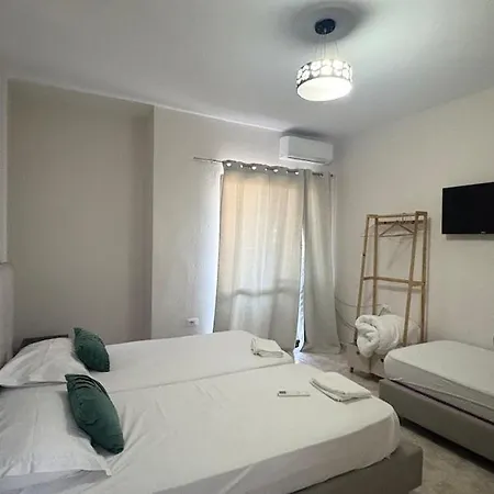 Nunu's Tirana